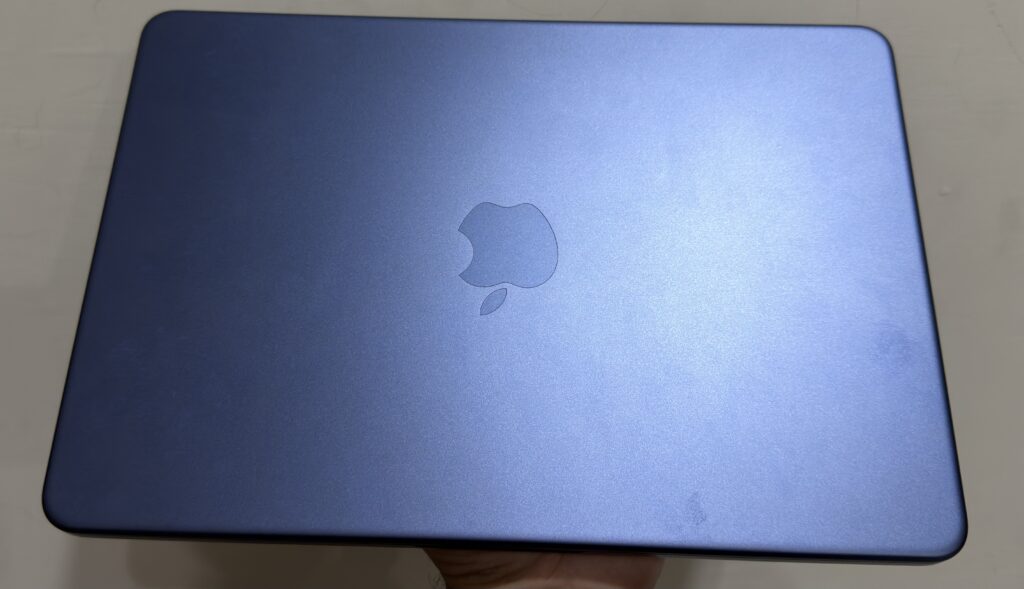 MacBook NEO blue color